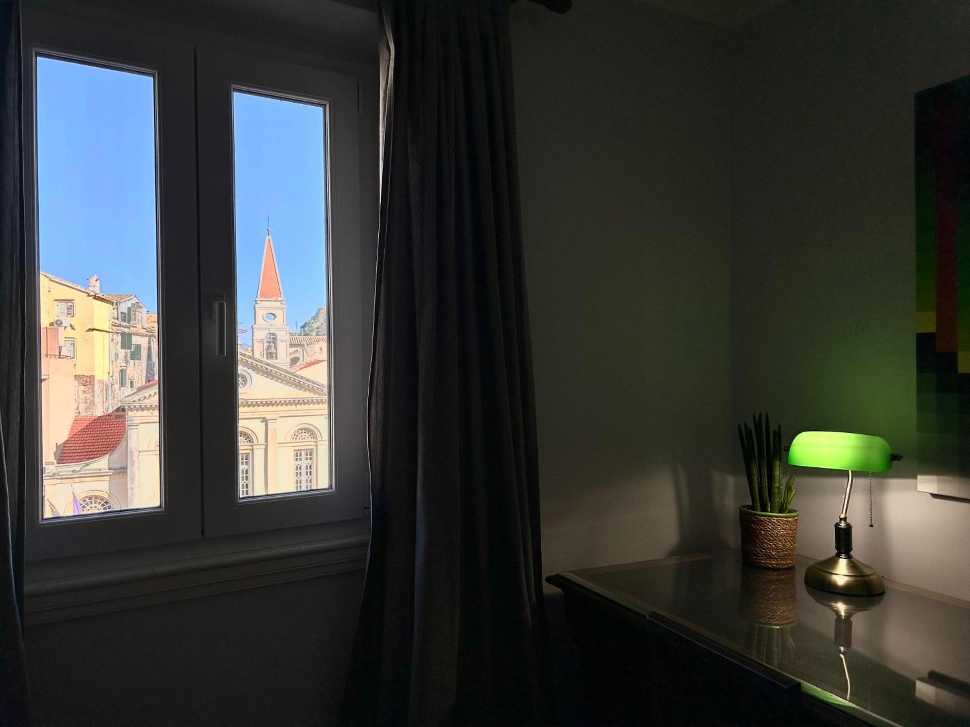 "San Giacomo Square Apt." In The Heart Of Old Town Corfu (city) Exterior foto